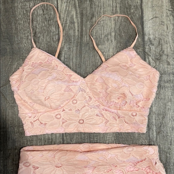 UK2LA Tops - Top and skirt set